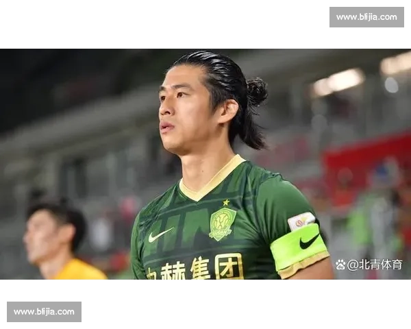 张玉宁回归国安！停赛两战终解禁，全队列队拍头迎核心