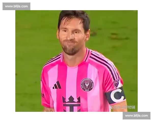 巴萨更衣室老照片曝光：从克鲁伊夫球鞋到梅西涂鸦的红蓝岁月